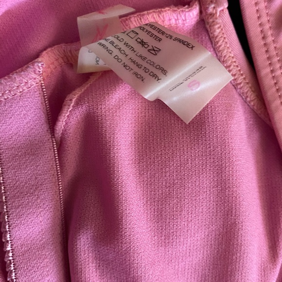 One piece swimsuit - Picture 4 of 4